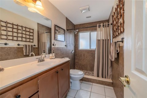 House in New Smyrna Beach, Florida 6 bedrooms, 358.88 sq.m. № 2165899 - photo 29