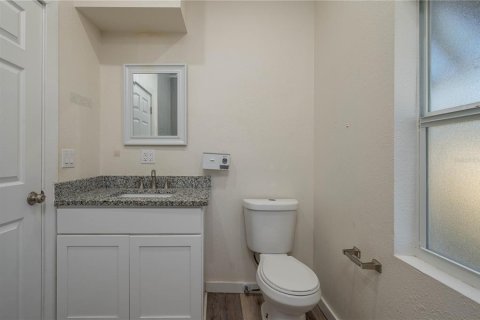 House in Winter Haven, Florida 3 bedrooms, 91.6 sq.m. № 1915740 - photo 15