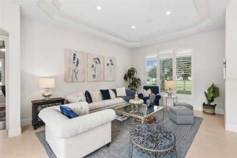 House in Windermere, Florida 4 bedrooms, 387.31 sq.m. № 2390913 - photo 10