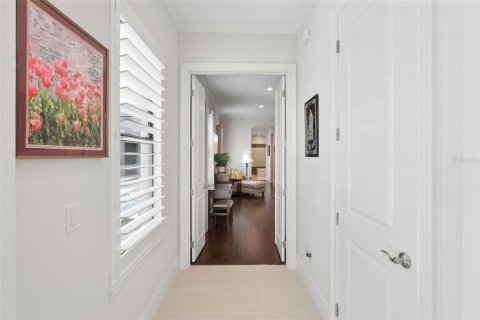 House in Windermere, Florida 4 bedrooms, 387.31 sq.m. № 2390913 - photo 29