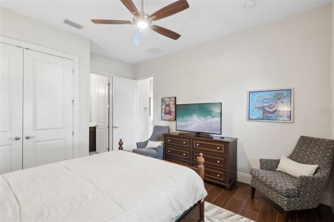 House in Windermere, Florida 4 bedrooms, 387.31 sq.m. № 2390913 - photo 24