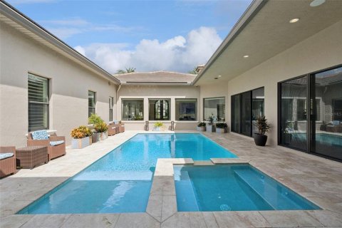 House in Windermere, Florida 4 bedrooms, 387.31 sq.m. № 2390913 - photo 3