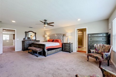 House in Wimauma, Florida 5 bedrooms, 331.29 sq.m. № 2238510 - photo 22