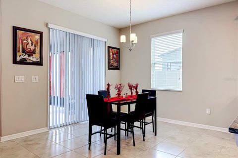House in Wimauma, Florida 5 bedrooms, 331.29 sq.m. № 2238510 - photo 15