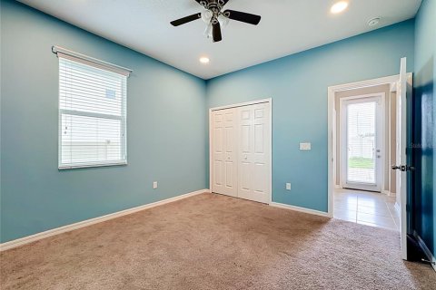 House in Wimauma, Florida 5 bedrooms, 331.29 sq.m. № 2238510 - photo 16