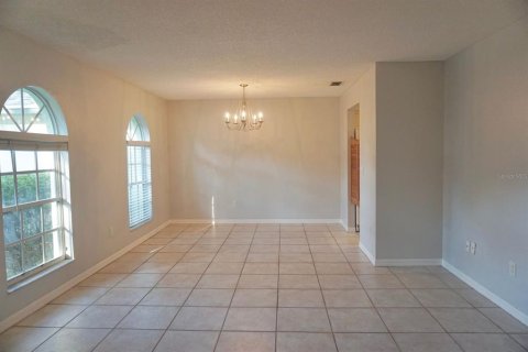 House in Lake Wales, Florida 3 bedrooms, 154.4 sq.m. № 2377861 - photo 4