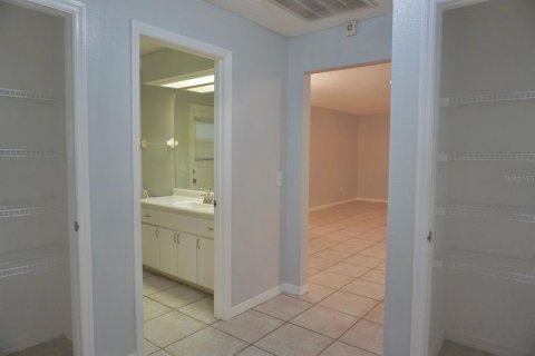 House in Lake Wales, Florida 3 bedrooms, 154.4 sq.m. № 2377861 - photo 17