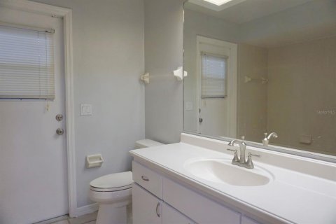 House in Lake Wales, Florida 3 bedrooms, 154.4 sq.m. № 2377861 - photo 20