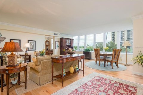 Condo in Tampa, Florida, 2 bedrooms  № 2230463 - photo 5