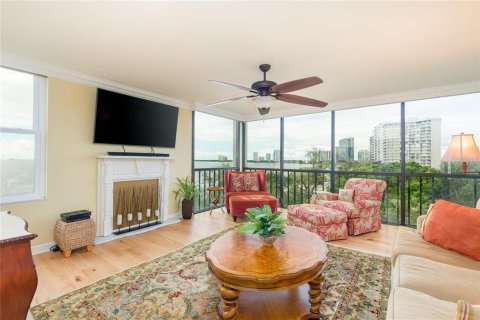 Condo in Tampa, Florida, 2 bedrooms  № 2230463 - photo 4