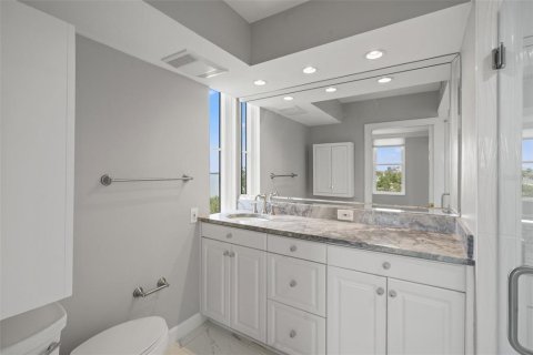 Condo in Tampa, Florida, 2 bedrooms  № 2230463 - photo 19