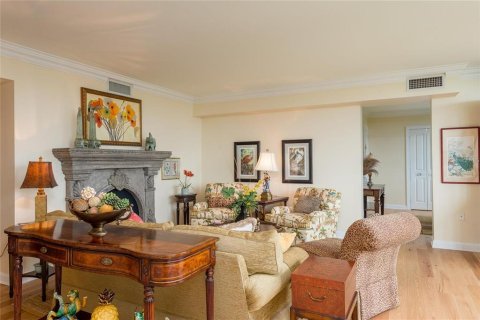 Condo in Tampa, Florida, 2 bedrooms  № 2230463 - photo 8