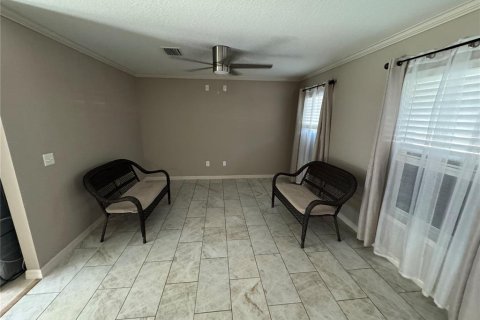 House in Summerfield, Florida 3 bedrooms, 99.59 sq.m. № 1559148 - photo 11