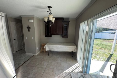 House in Summerfield, Florida 3 bedrooms, 99.59 sq.m. № 1559148 - photo 8