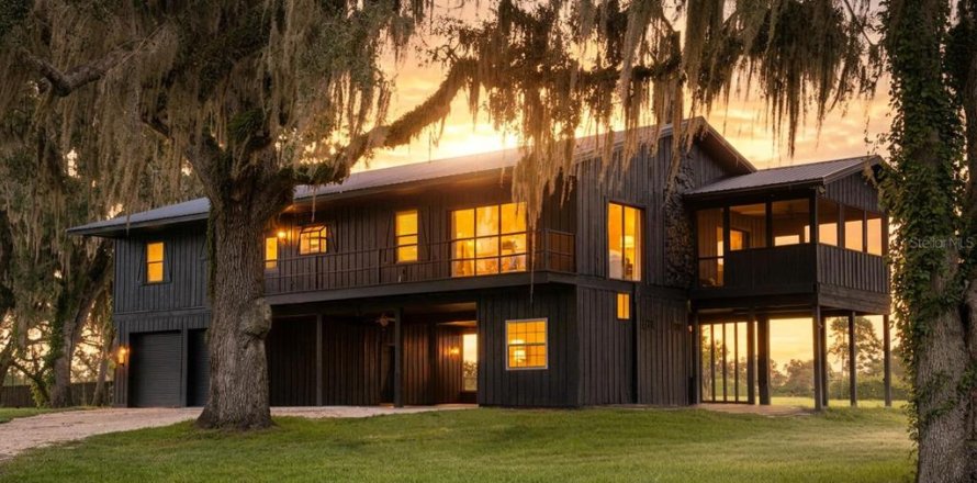 Villa ou maison à Morriston, Floride 2 chambres, 184.32 m2 № 2402924