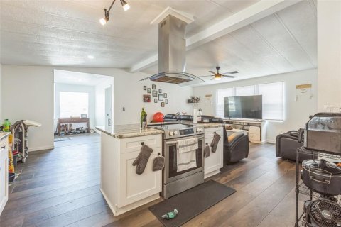 Купить виллу или дом в Лейкленд, Флорида 5 комнат, 125.05м2, № 1870681 - фото 4