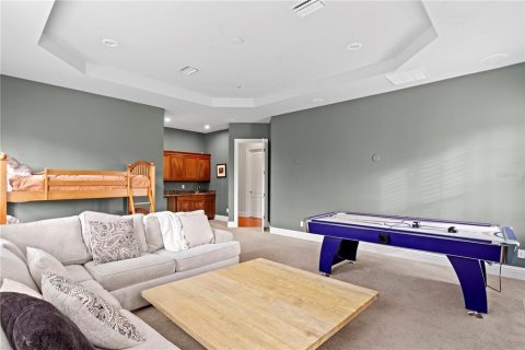 House in Saint Petersburg, Florida 5 bedrooms, 450.48 sq.m. № 1779006 - photo 29
