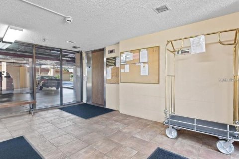 Condominio en alquiler en Port Charlotte, Florida, 2 dormitorios, 72.74 m2 № 1677343 - foto 15