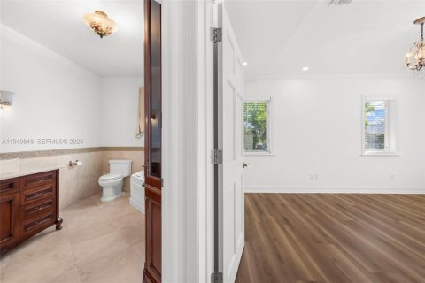 Снять в аренду виллу или дом в Майами, Флорида 2 спальни, 111.48м2, № 2005573 - фото 11