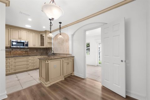 Снять в аренду виллу или дом в Майами, Флорида 2 спальни, 111.48м2, № 2005573 - фото 5