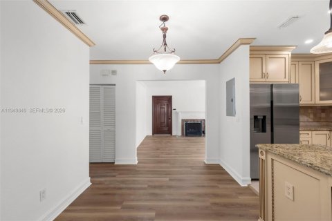 Снять в аренду виллу или дом в Майами, Флорида 2 спальни, 111.48м2, № 2005573 - фото 8