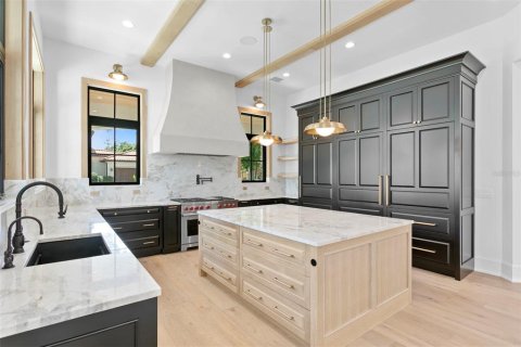 Casa en venta en Tampa, Florida, 5 dormitorios, 619.75 m2 № 2319101 - foto 25