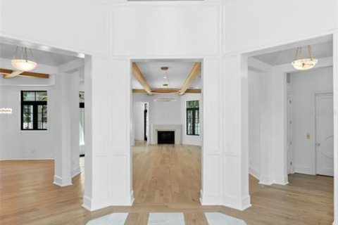 Casa en venta en Tampa, Florida, 5 dormitorios, 619.75 m2 № 2319101 - foto 3