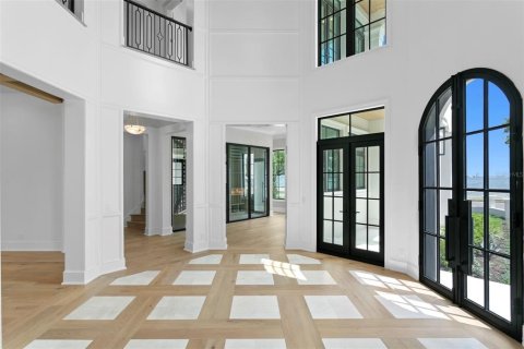 Casa en venta en Tampa, Florida, 5 dormitorios, 619.75 m2 № 2319101 - foto 5