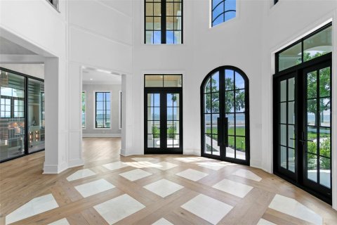 Casa en venta en Tampa, Florida, 5 dormitorios, 619.75 m2 № 2319101 - foto 6