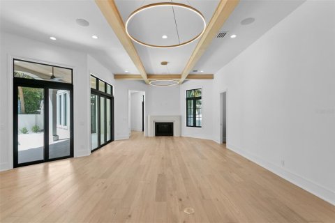 Casa en venta en Tampa, Florida, 5 dormitorios, 619.75 m2 № 2319101 - foto 11