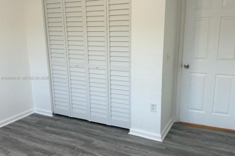 Copropriété à louer à Homestead, Floride: 2 chambres, 83.15 m2 № 2170993 - photo 7