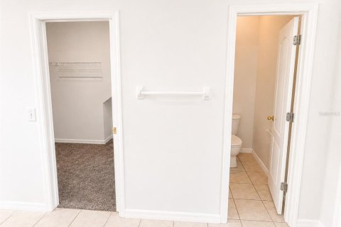 House in Tampa, Florida 4 bedrooms, 238.2 sq.m. № 2314497 - photo 14