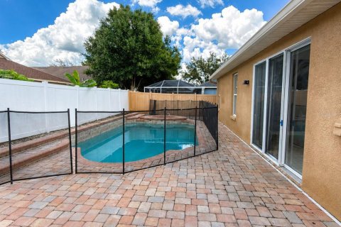 House in Tampa, Florida 4 bedrooms, 238.2 sq.m. № 2314497 - photo 23