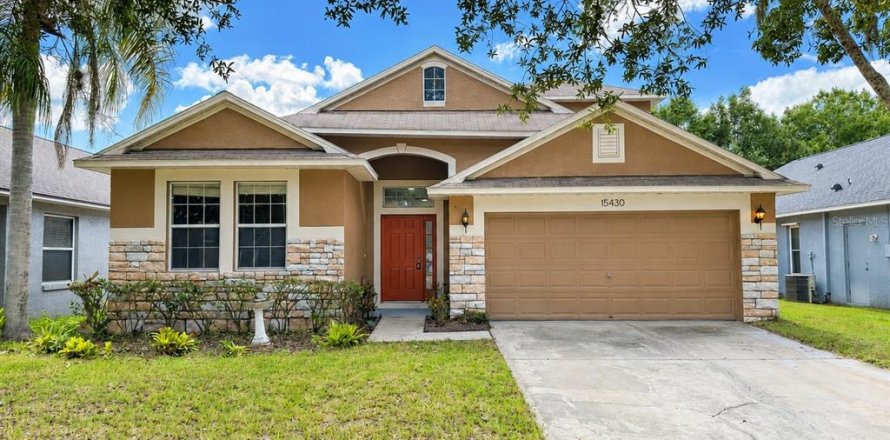 House in Tampa, Florida 4 bedrooms, 238.2 sq.m. № 2314497