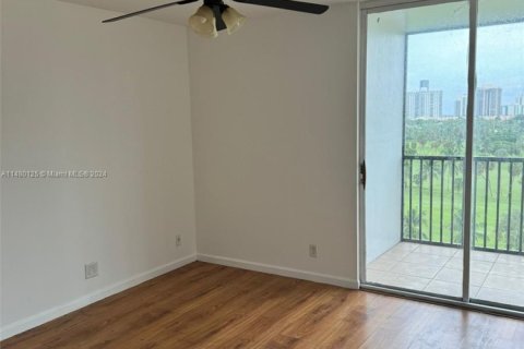 Copropriété à vendre à Aventura, Floride: 2 chambres, 121.98 m2 № 1867599 - photo 30