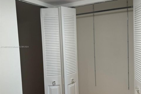 Copropriété à vendre à Aventura, Floride: 2 chambres, 121.98 m2 № 1867599 - photo 29
