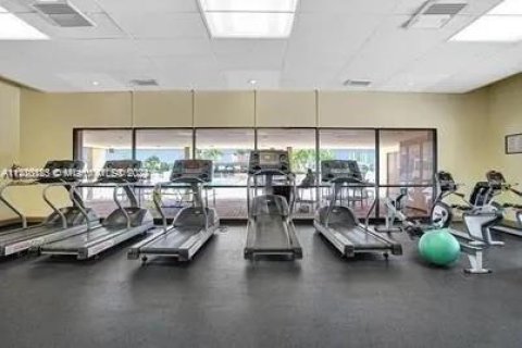 Copropriété à vendre à Aventura, Floride: 2 chambres, 121.98 m2 № 1867599 - photo 5