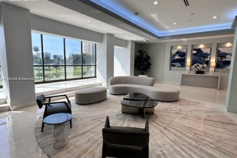 Copropriété à vendre à Aventura, Floride: 2 chambres, 121.98 m2 № 1867599 - photo 3
