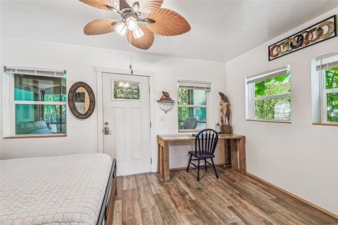 Casa en venta en Tampa, Florida, 8 dormitorios, 139.82 m2 № 1904568 - foto 30