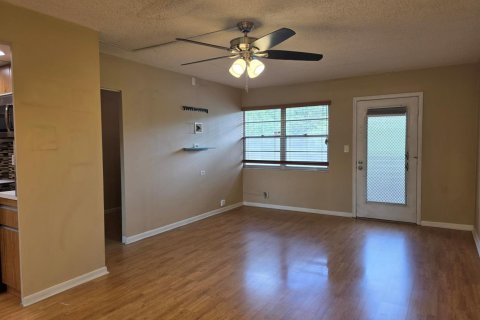 Condominio en venta en Coconut Creek, Florida, 1 dormitorio, 74.14 m2 № 2251156 - foto 11