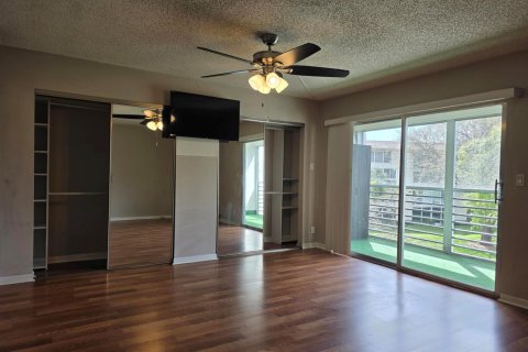 Condominio en venta en Coconut Creek, Florida, 1 dormitorio, 74.14 m2 № 2251156 - foto 4