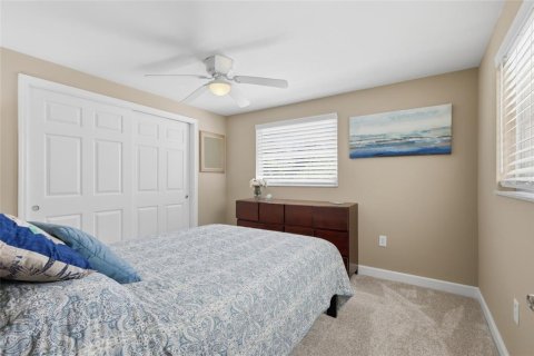 House in Anna Maria, Florida 2 bedrooms, 113.62 sq.m. № 2151076 - photo 18