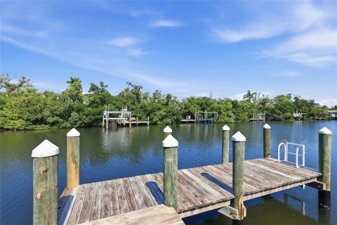 House in Anna Maria, Florida 2 bedrooms, 113.62 sq.m. № 2151076 - photo 27