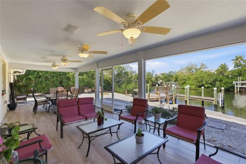 House in Anna Maria, Florida 2 bedrooms, 113.62 sq.m. № 2151076 - photo 24