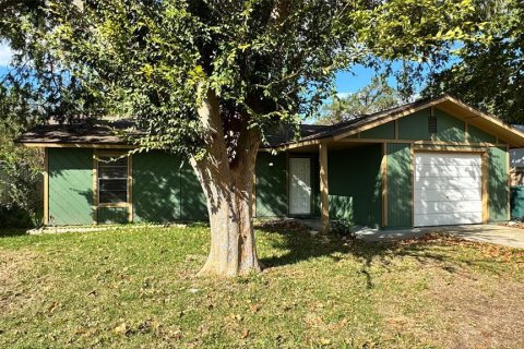 Villa ou maison à louer à Ocala, Floride: 3 chambres, 100.52 m2 № 2427127 - photo 3