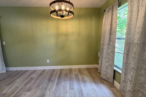 Villa ou maison à louer à Ocala, Floride: 3 chambres, 100.52 m2 № 2427127 - photo 7