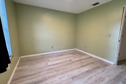 Villa ou maison à louer à Ocala, Floride: 3 chambres, 100.52 m2 № 2427127 - photo 10