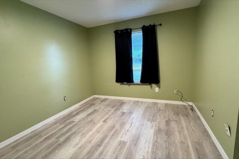 Villa ou maison à louer à Ocala, Floride: 3 chambres, 100.52 m2 № 2427127 - photo 12