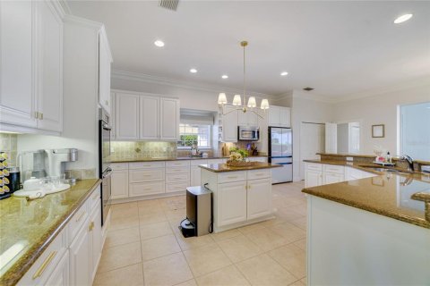 Casa en venta en Mount Dora, Florida, 5 dormitorios, 517.74 m2 № 1803299 - foto 8