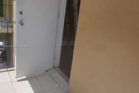 Купить коммерческую недвижимость в Майами, Флорида 410.72м2, № 1956082 - фото 9